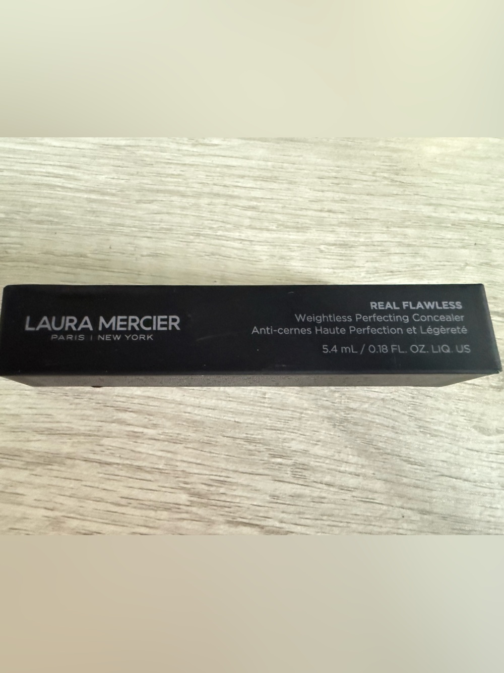 New Laura Mercier real flawless concealer 1N1 - Picture 4 of 4